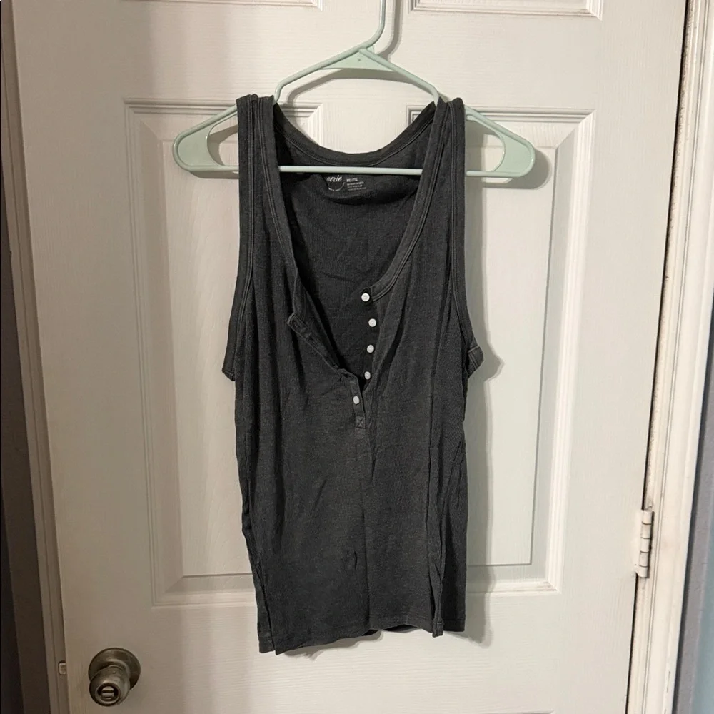 aerie Black Sleeveless Henley Tank - Picture 1 of 2